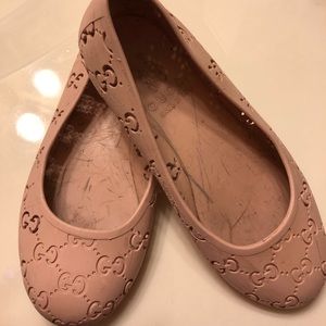 Gucci flats